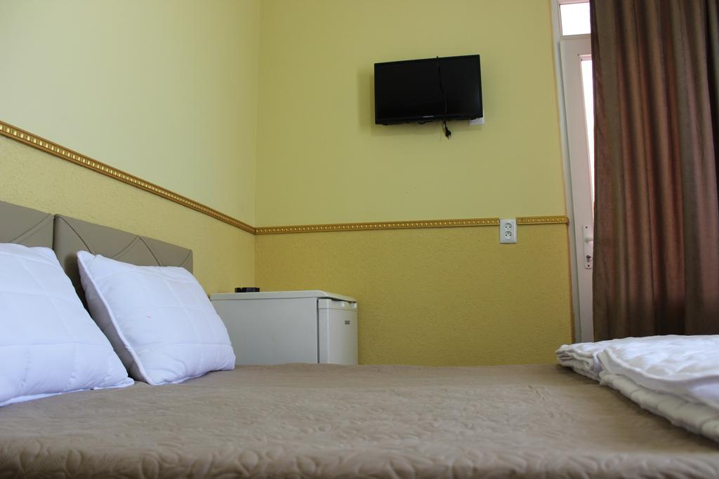 Kvariati Grand Guest House โกนิโอ ภายนอก รูปภาพ