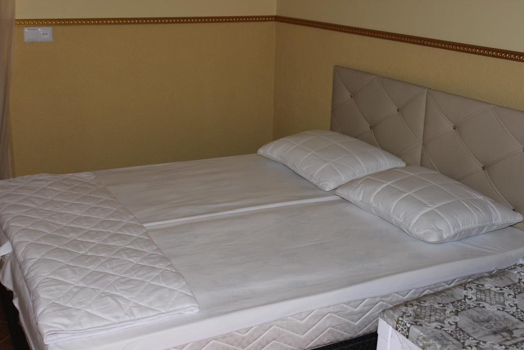 Kvariati Grand Guest House โกนิโอ ภายนอก รูปภาพ