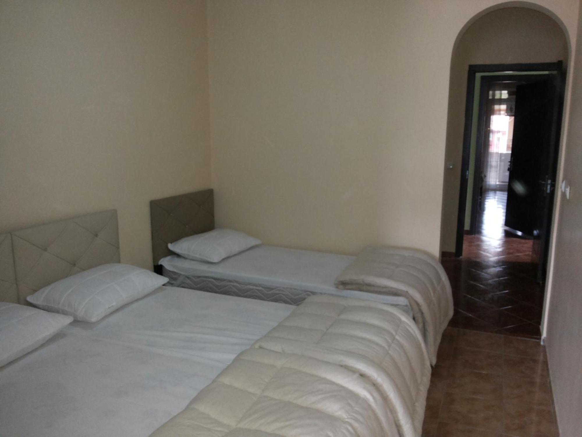 Kvariati Grand Guest House โกนิโอ ภายนอก รูปภาพ