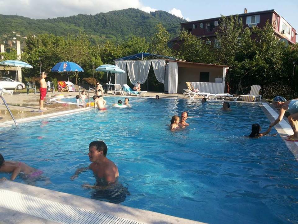 Kvariati Grand Guest House โกนิโอ ภายนอก รูปภาพ