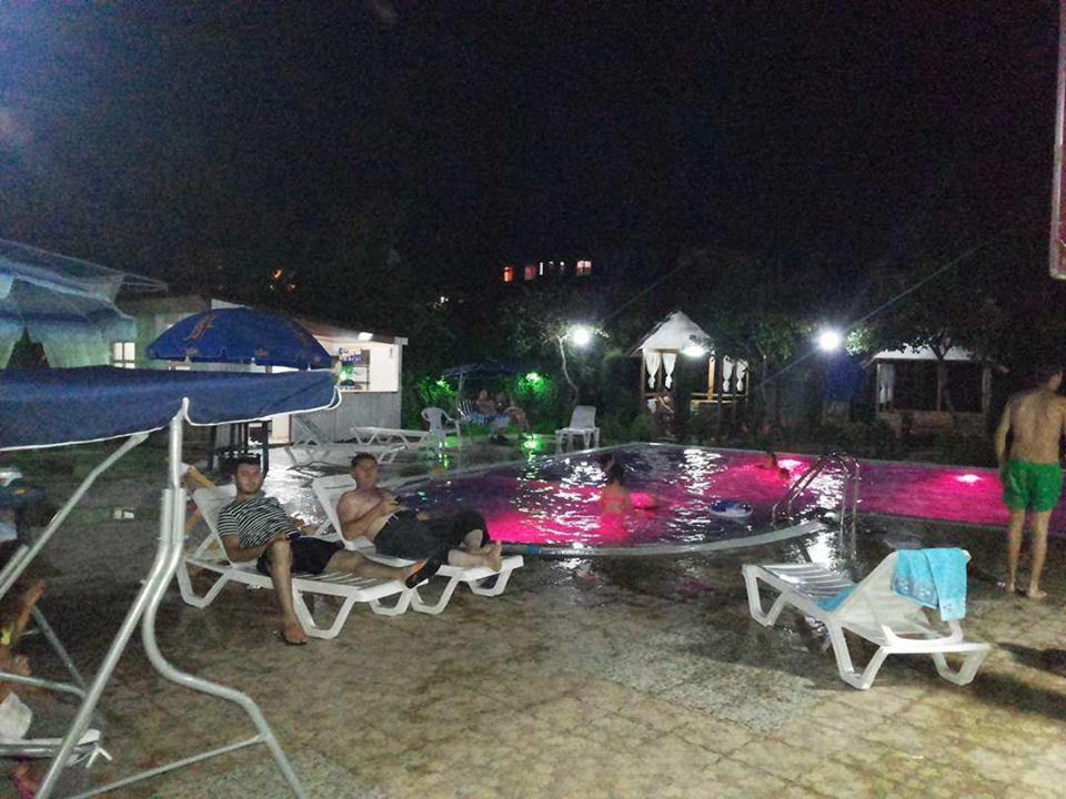 Kvariati Grand Guest House โกนิโอ ภายนอก รูปภาพ